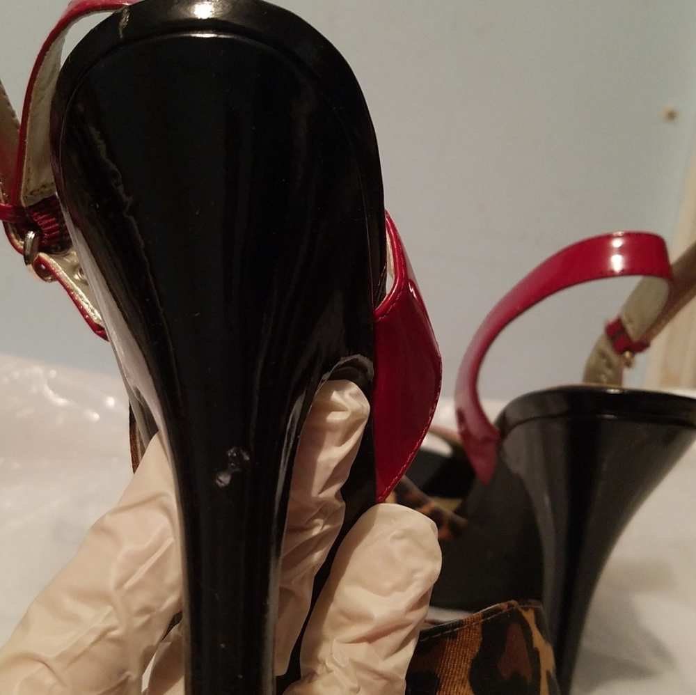 Guess Leopard & Red Peep Toe Sling Back Heel Pump - Picture 5 of 8